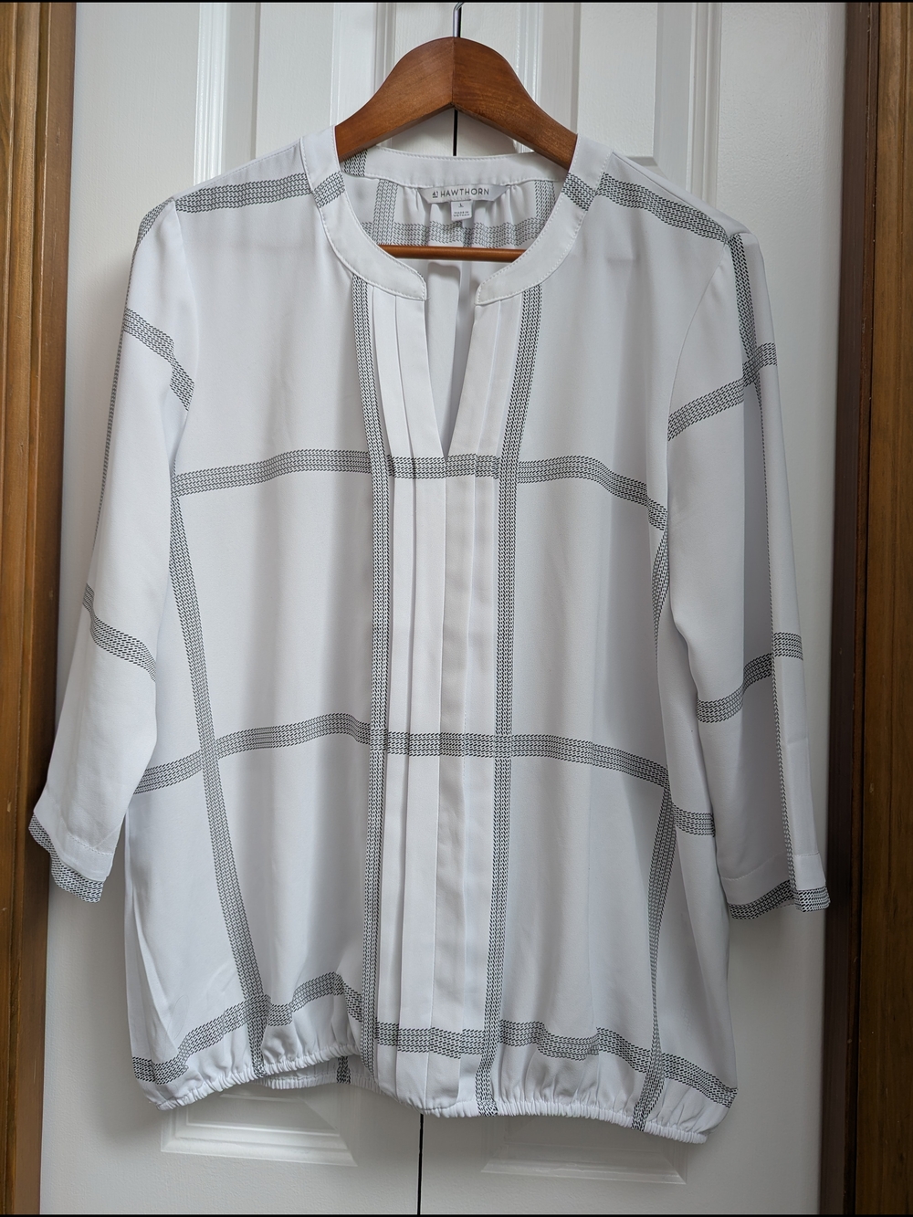 41 Hawthorn White and Black Windowpane Blouse Size L